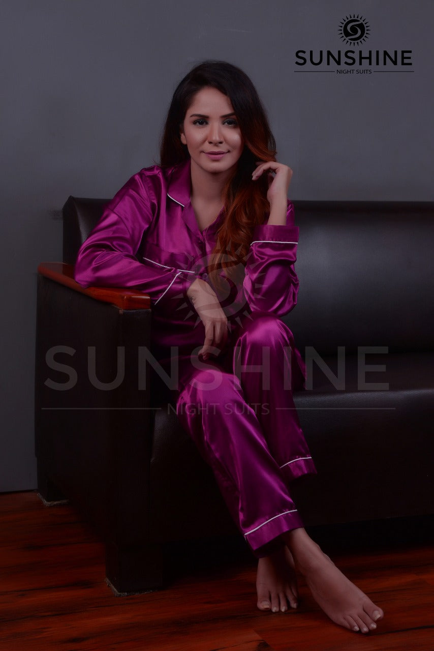 Purchase Mulberry Silk Pajamas for Women Online at MaaRss.Explore our collection of premium black silk pajamas tailored for women. This set includes a stylish button-down long-sleeve top and relaxed-fit pants. Elevate your sleepwear with these luxurious a